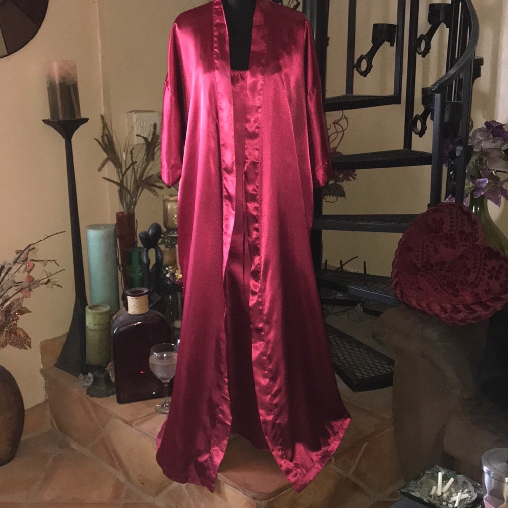 NWOT Burgundy Wine Satin Long Maxi Robe Nightgown Peignoir Slip Dress Lingerie